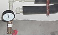 通過(guò)打壓泵保持系統(tǒng)壓力在6～8kg，一般壓力測(cè)試時(shí)間為3～4小時(shí)。