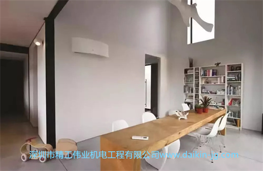 起居室、休閑區(qū)等空間人員較多，更容易受到冷風直吹或制熱不均勻的影響。3D氣流出風均勻，夏季制冷柔和，冬季制熱強勁，有效解決起居室、休閑區(qū)等空間空調效果不良的問題。